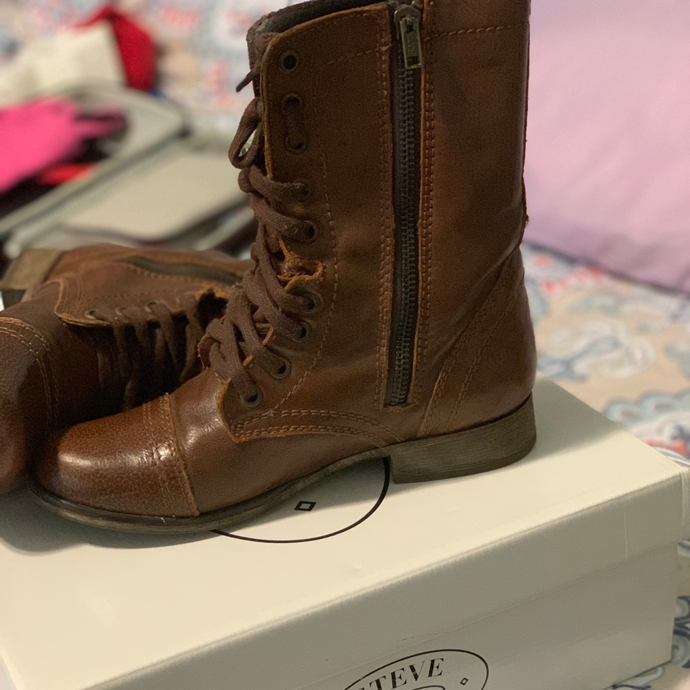 Steve Madden brown Combat boots